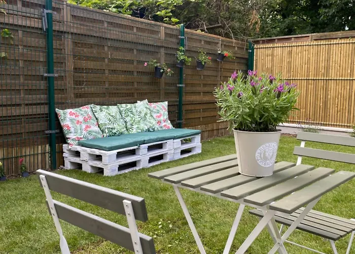 Maisonnette Avec Jardin