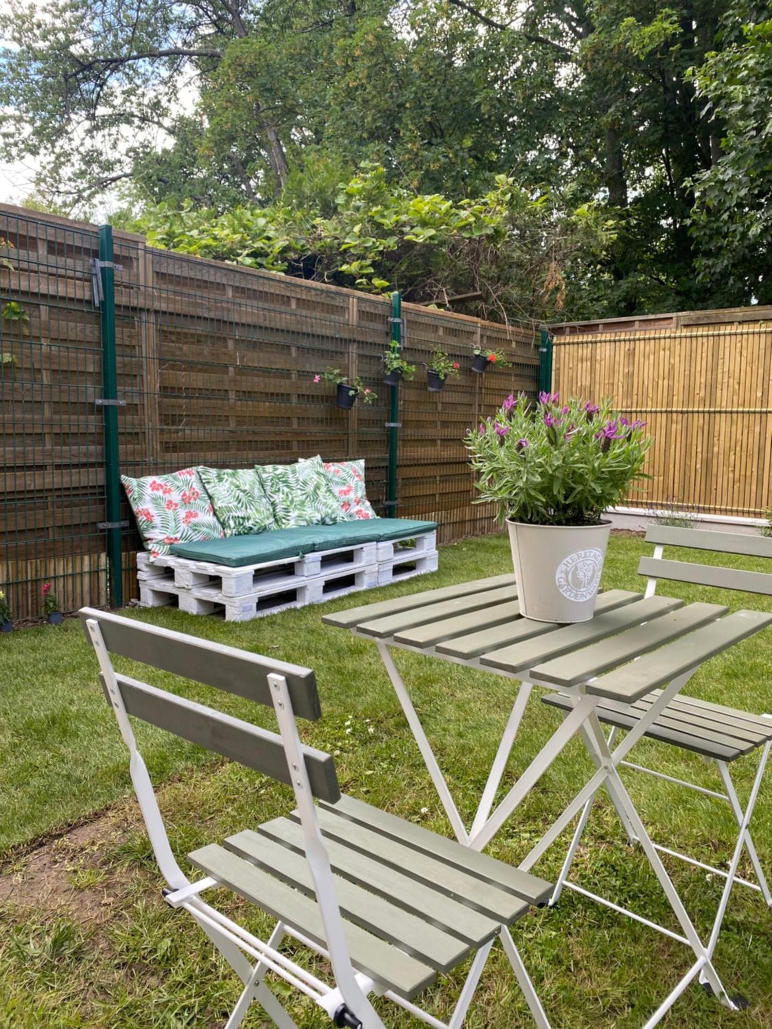 Maisonnette Avec Jardin Domont