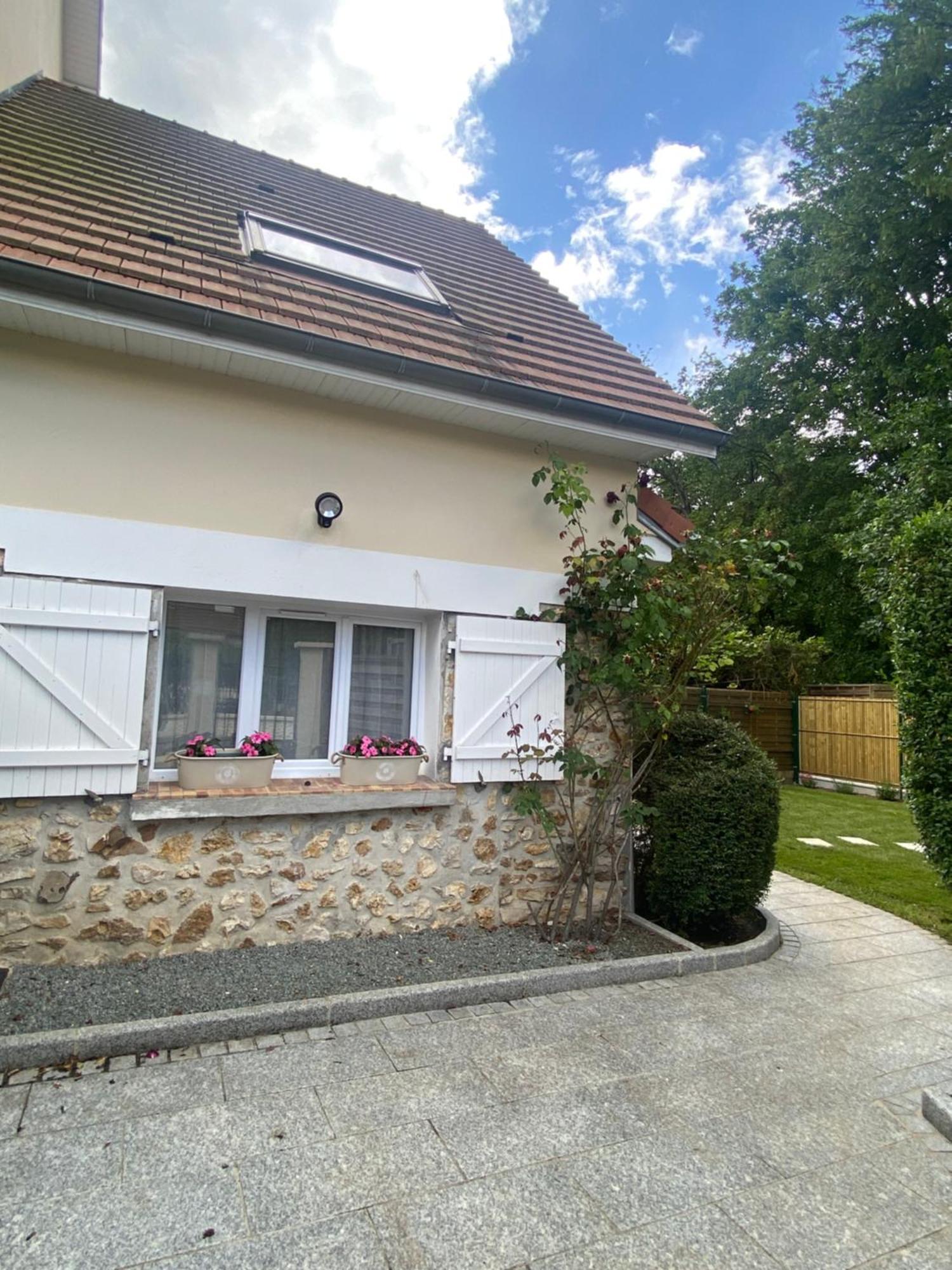 Appartement Maisonnette Avec Jardin Domont